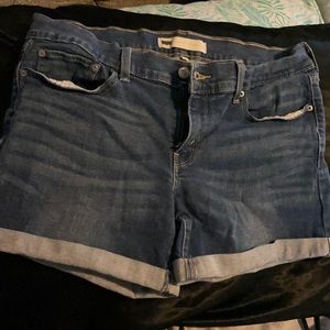 Levi’s jean shorts